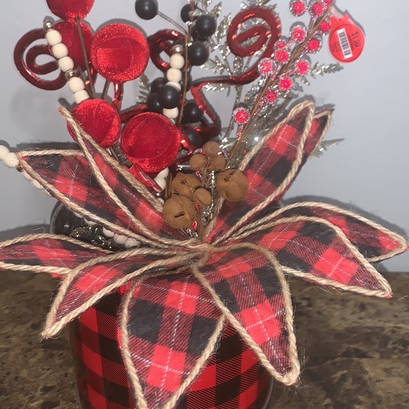 Holiday Decor - Picture 3 of 6